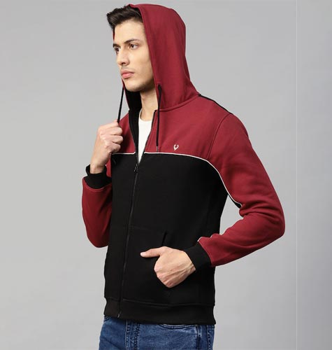 Men Black & Maroon Colourblocked Hooded Sweatshirt